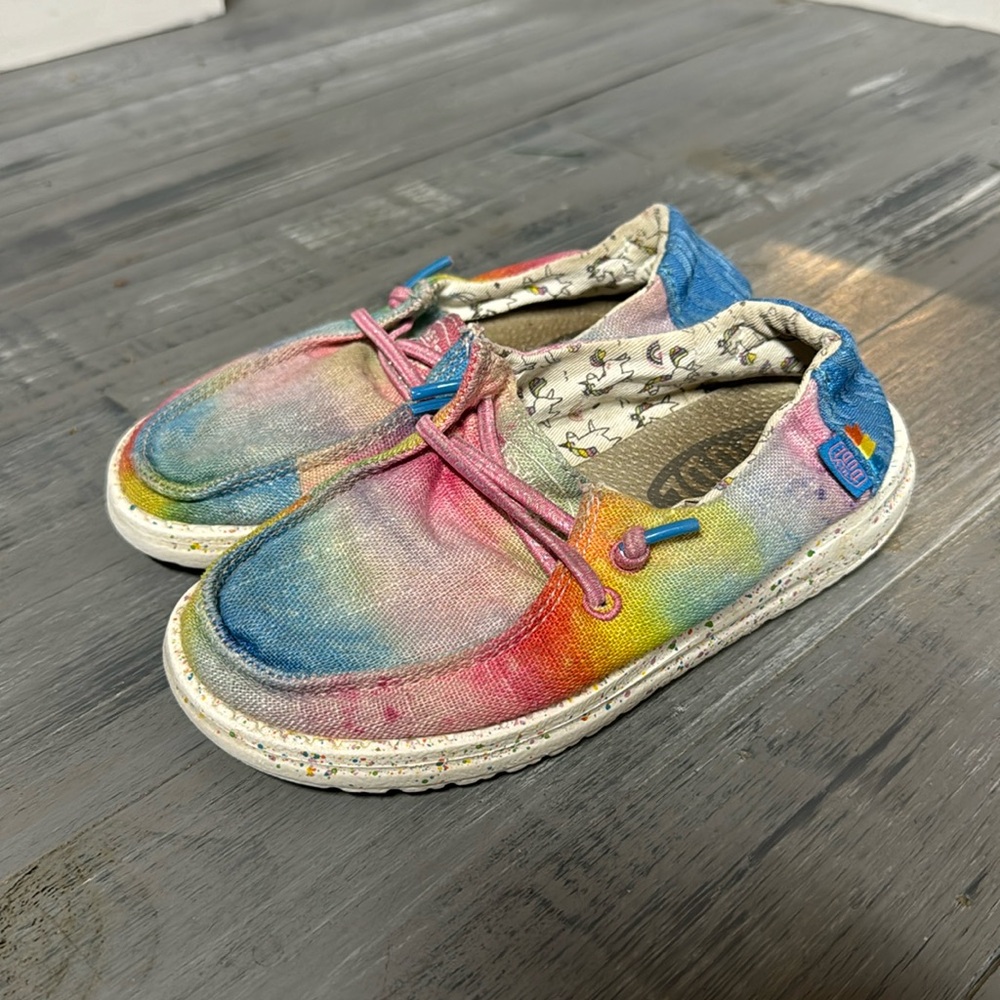 Hey dude shoes for girls. Size 11